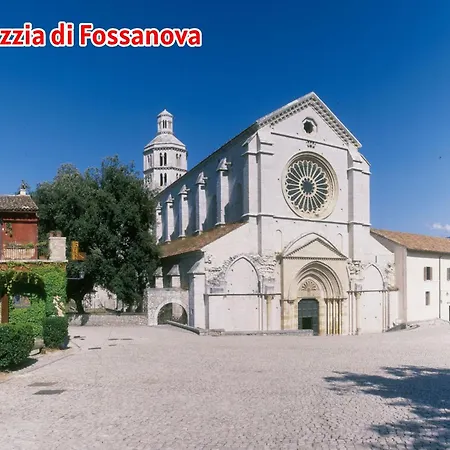 Villa La Casa Degli Amanti Con Jacuzzi Pontinia